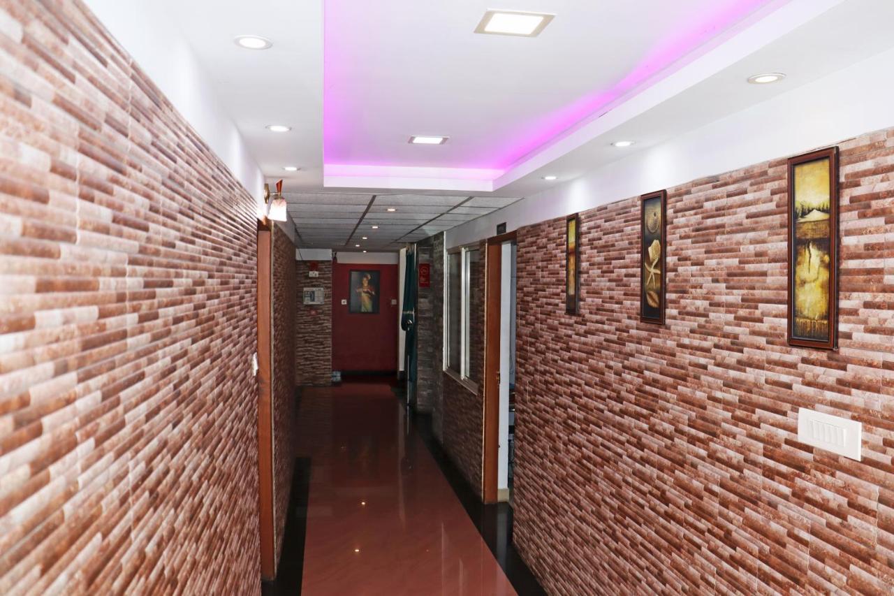 Uthradam Towers होटल Thiruvananthapuram